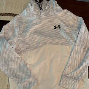 NWT Mens Pullover Hoodie | Medium